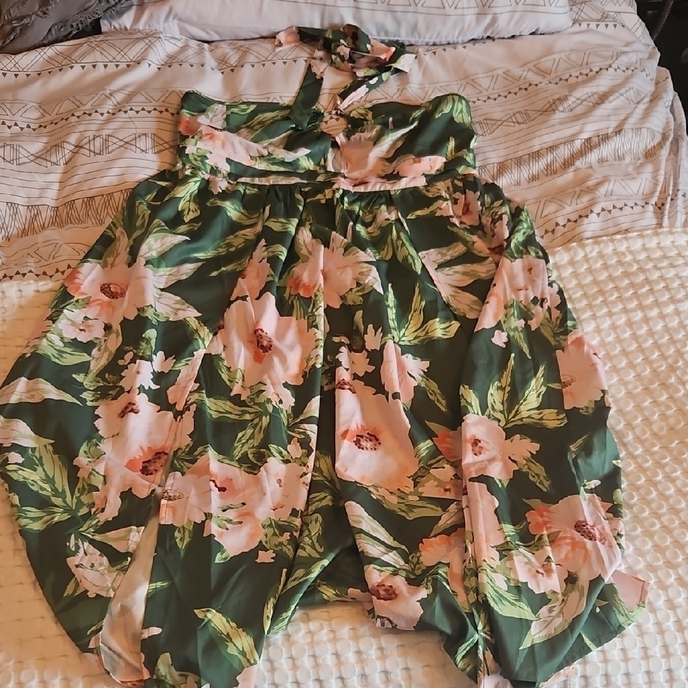 Floral Green Halter Dress 2x